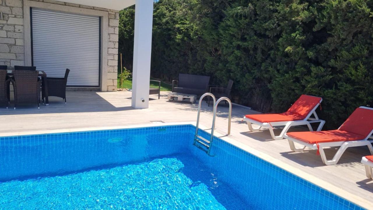 Çeşme De-Lale Villa מראה חיצוני תמונה